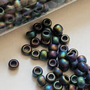 Seed Beads - 8/0 AB(Aurora Borealis)/ Iris/ Rainbow